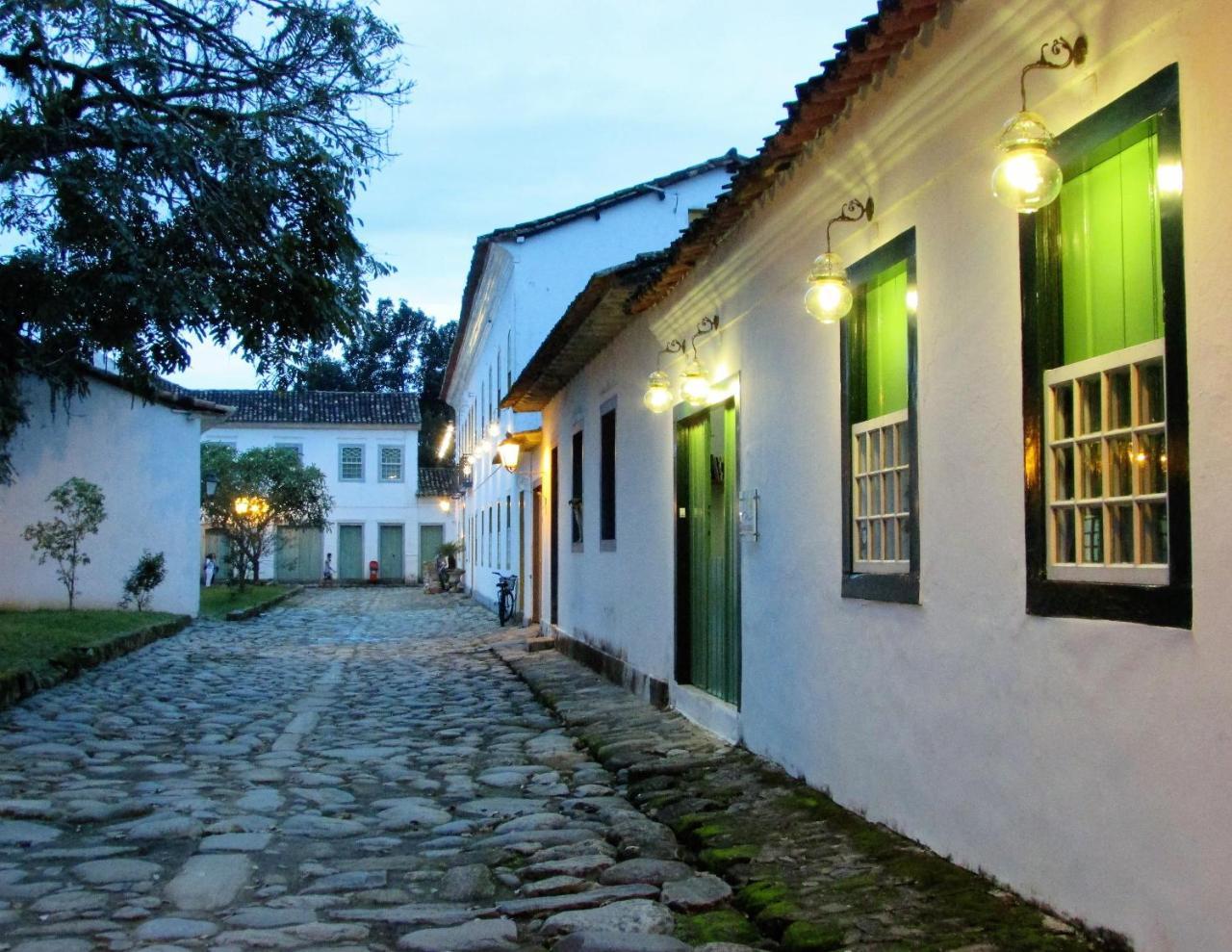 Macabea Hostel & Pousada Araquari Exteriör bild